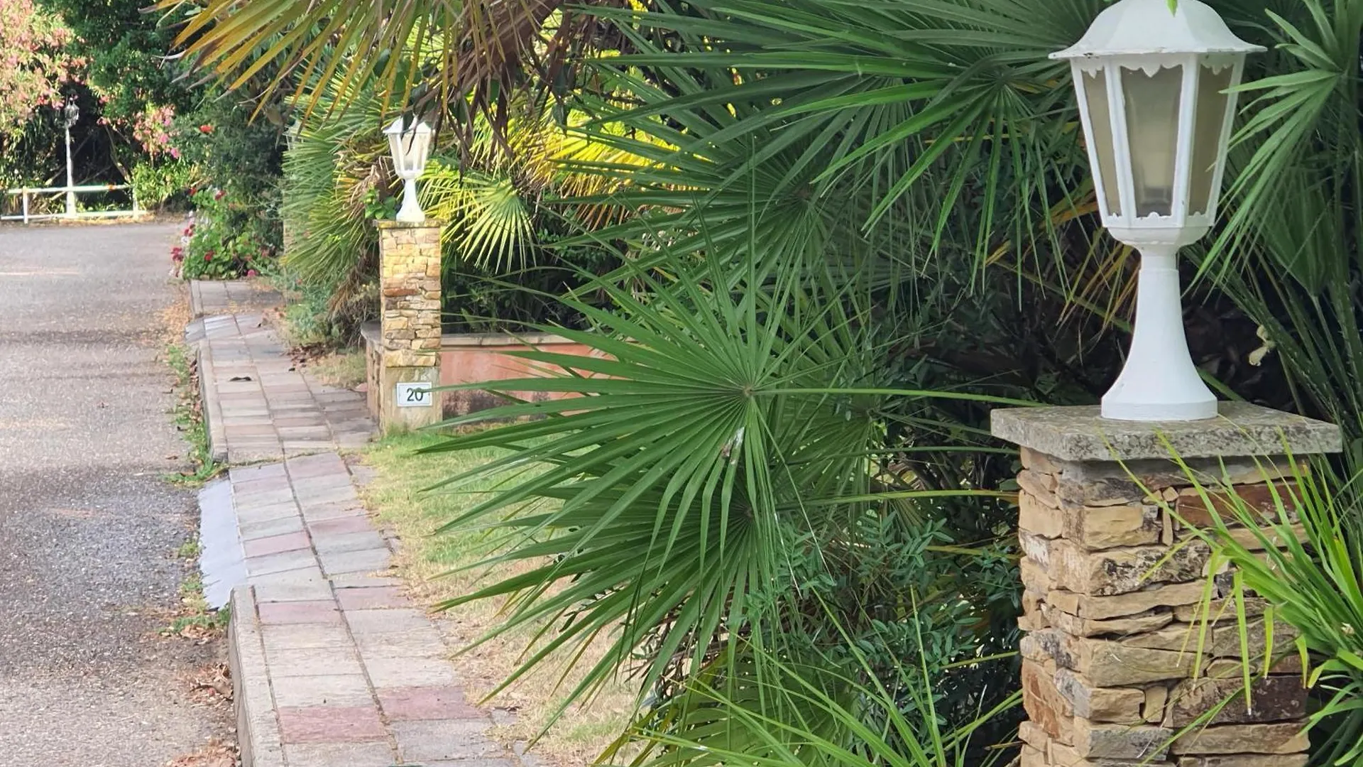 Hotel Garden Nuraminis