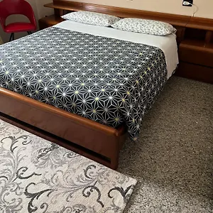 https://bb-amy-e-julie.hotelinveneto.com